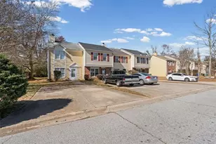 1684 Hunting Creek Dr SE, Conyers, GA 30013 - Photo 4