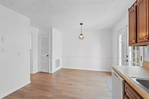 1684 Hunting Creek Dr SE, Conyers, GA 30013 - Photo 12