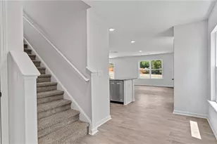 718 Meteor Dr, Mableton, GA 30126 - Photo 2