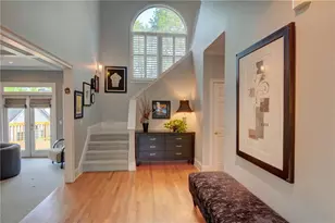 520 Redding View Ct, Atlanta, GA 30328 - Photo 4