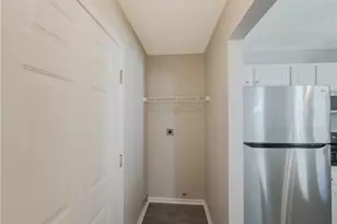 1987 Manhattan Pkwy, Decatur, GA 30035 - Photo 22