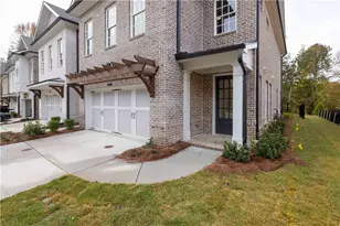 4708 Coleridge Ct, Peachtree Corners, GA 30092 - Photo 4