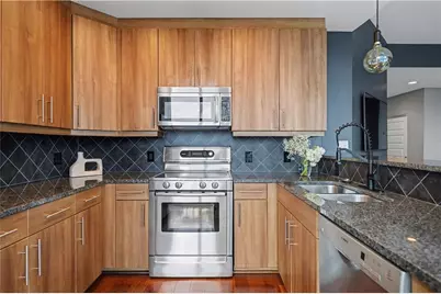 1080 Peachtree Street NE #2108, Atlanta, GA 30309 - Photo 12