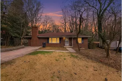 124 Larose Circle, Marietta, GA 30060 - Photo 2