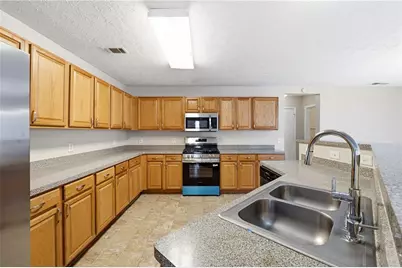 667 Leaflet Ives Trl, Lawrenceville, GA 30045 - Photo 2