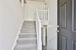 3223 Diamond Blf, Union City, GA 30291 - Photo 4