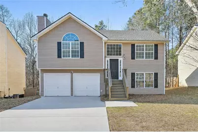 3223 Diamond Bluff, Union City, GA 30291 - Photo 1