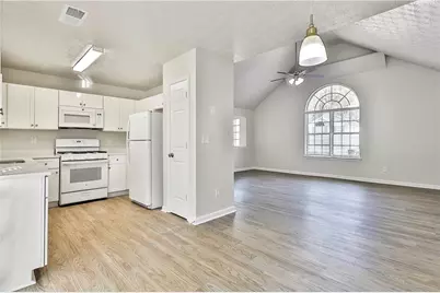 3223 Diamond Bluff, Union City, GA 30291 - Photo 12