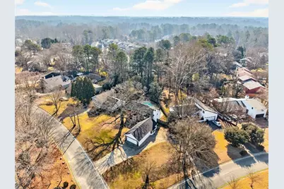 1056 Indian Hills Parkway NE, Marietta, GA 30068 - Photo 30