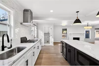 1056 Indian Hills Parkway NE, Marietta, GA 30068 - Photo 10