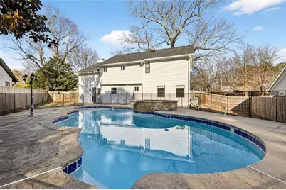 1056 Indian Hills Parkway NE, Marietta, GA 30068 - Photo 22