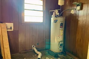 738 Burns Rd, Carrollton, GA 30117 - Photo 10