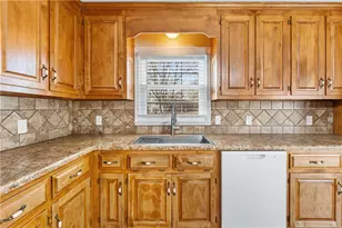 173 Madison St, Commerce, GA 30529 - Photo 8