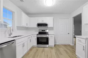 5798 Creekside Dr, Rex, GA 30273 - Photo 4