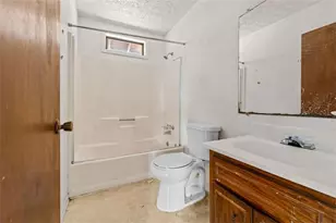 1043 Ascot Ct, Riverdale, GA 30296 - Photo 6