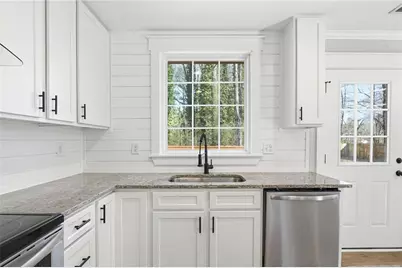 445 Arnold Avenue, Marietta, GA 30066 - Photo 10