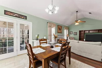 5082 Peach Mountain Circle, Gainesville, GA 30507 - Photo 8