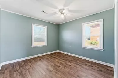 210 N 19th Street, Griffin, GA 30223 - Photo 8