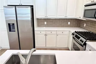 3670 Ashford Creek View NE, Atlanta, GA 30319 - Photo 8