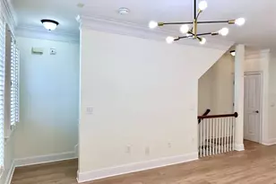 3670 Ashford Creek View NE, Atlanta, GA 30319 - Photo 10