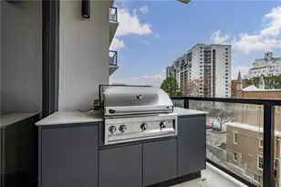 2425 Peachtree Rd NE, Atlanta, GA 30305 - Photo 40