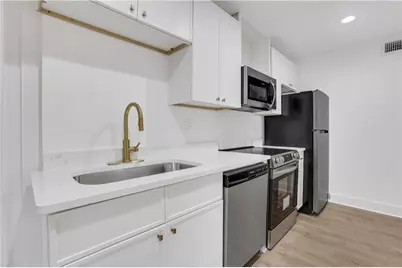 2396 Lawrenceville Highway #V, Decatur, GA 30033 - Photo 12