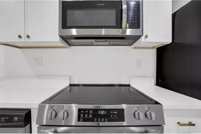 2396 Lawrenceville Highway #V, Decatur, GA 30033 - Photo 14