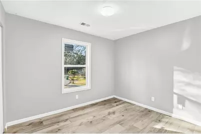 4900 Bayside Court, Stone Mountain, GA 30088 - Photo 10