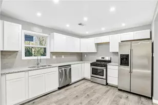 4900 Bayside Ct, Stone Mountain, GA 30088 - Photo 6