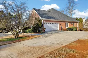 2951 Weatherstone Cir SE, Conyers, GA 30094 - Photo 4