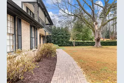 955 Landmark Drive, Atlanta, GA 30342 - Photo 48