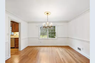 955 Landmark Drive, Atlanta, GA 30342 - Photo 8