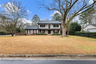 955 Landmark Dr, Atlanta, GA 30342 - Photo 2