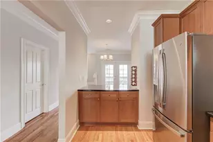 5590 Glenridge Park, Sandy Springs, GA 30342 - Photo 12