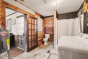 146 Collier Rd, Toccoa, GA 30577 - Photo 16