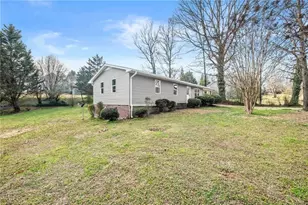 2180 Deville Ln, Gainesville, GA 30507 - Photo 8