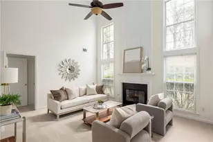 200 Persimmon Tr, Woodstock, GA 30188 - Photo 4