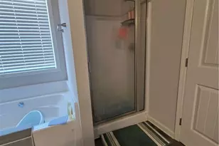 1011 Stonecreek Wy, Monroe, GA 30655 - Photo 10