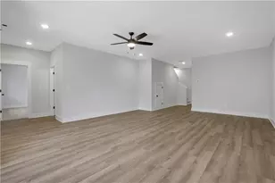 7048 Manchester Dr, Flowery Branch, GA 30542 - Photo 46