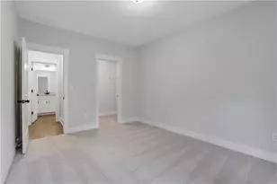 7049 Manchester Dr, Flowery Branch, GA 30542 - Photo 54