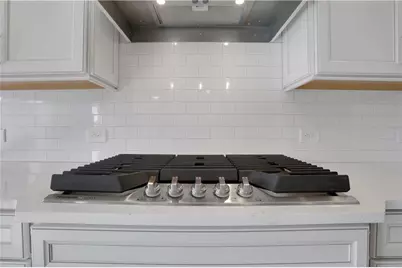 7049 Manchester Drive, Flowery Branch, GA 30542 - Photo 18