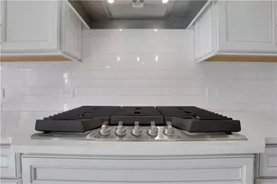 7049 Manchester Dr, Flowery Branch, GA 30542 - Photo 18