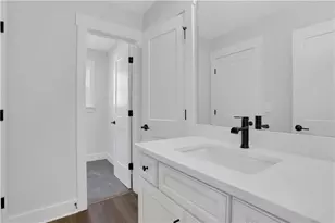 7049 Manchester Dr, Flowery Branch, GA 30542 - Photo 42