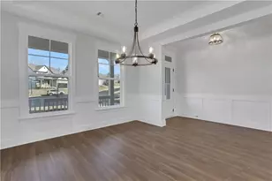 7049 Manchester Dr, Flowery Branch, GA 30542 - Photo 8