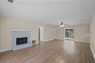 3316 Moravia Dr, Lithonia, GA 30038 - Photo 2