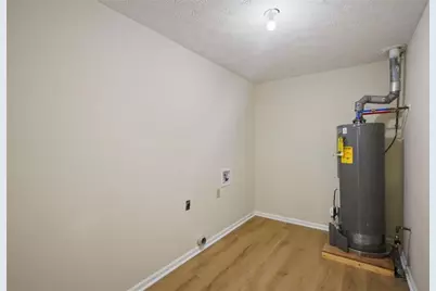 3316 Moravia Drive, Lithonia, GA 30038 - Photo 14