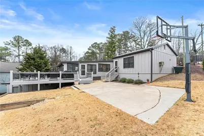 6052 Seminole Drive, Flowery Branch, GA 30542 - Photo 12