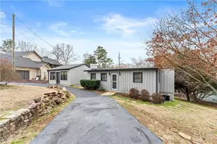 6052 Seminole Dr, Flowery Branch, GA 30542 - Photo 10