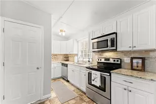 6052 Seminole Dr, Flowery Branch, GA 30542 - Photo 20