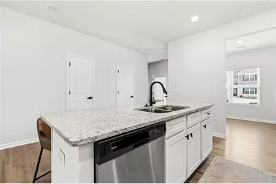 4316 Mallory Ct S, Union City, GA 30291 - Photo 8